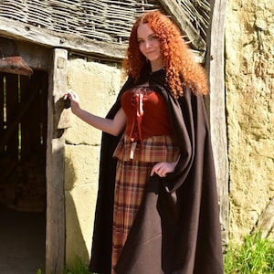 brown hooded cape wool blend/ hooded cape  / fantasy cape /medieval cape / victorian cape / larp cape / outlander cape /  warm cloak / cloak