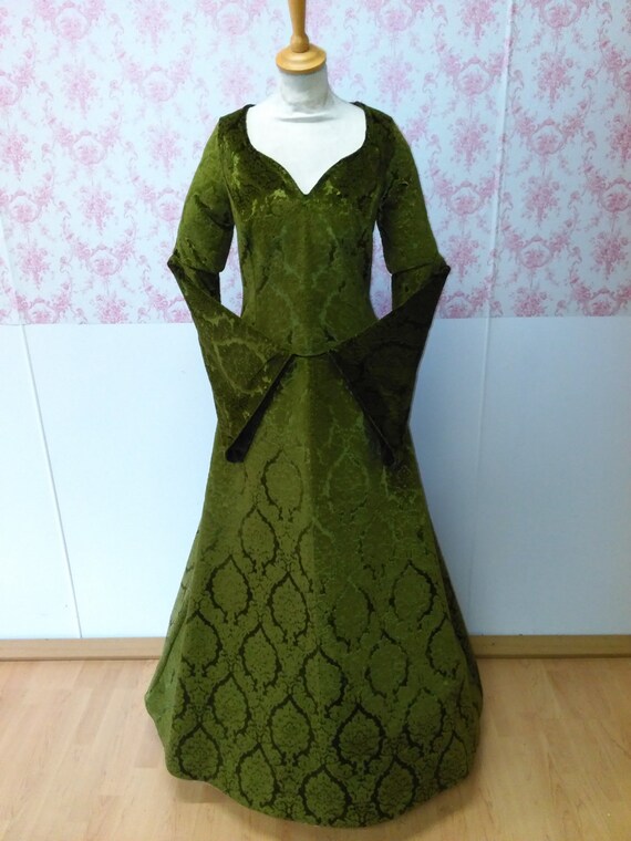Luxurious Medieval Wedding Dress / Celtic Wedding Dress / | Etsy