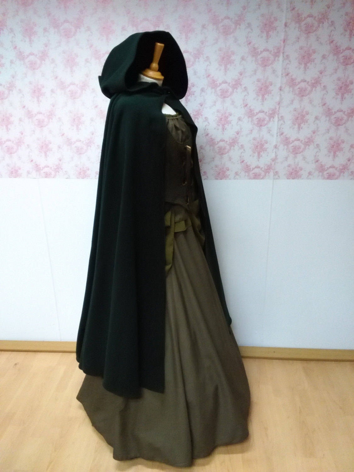 Cashmere Black hooded cape wool / hooded cloak  wool/ fantasy cape / woolen medieval cape / victorian cape / larp / warm cape / outlander