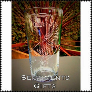 Engraved Pint glass with Carp design - Personalised, Engraved Glass, Fishing Gift, Angler Gift, Fisherman Gift