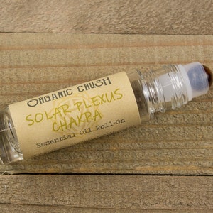 SOLAR PLEXUS CHAKRA Essential Oil Roll-On | Chakra Oils | Tiger's Eye Gemstone Roller | Oils for Chakra Balancing | Meditation Roller