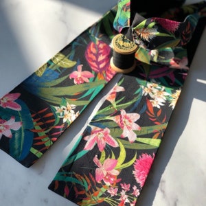 Vibrant Jungle print Wrap Headband
