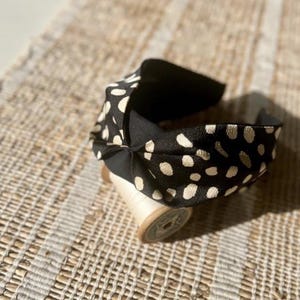Ditszy dotted print in black and off white Headband