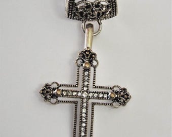 Vintage Scarf Jewelry Ring 1990 s Cross Pendant Filigree Silver Tone Rhinestones Metal
