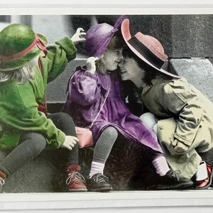 Tarjeta de felicitación vintage de Bertram Bahner con foto de corazones de papel de 1990