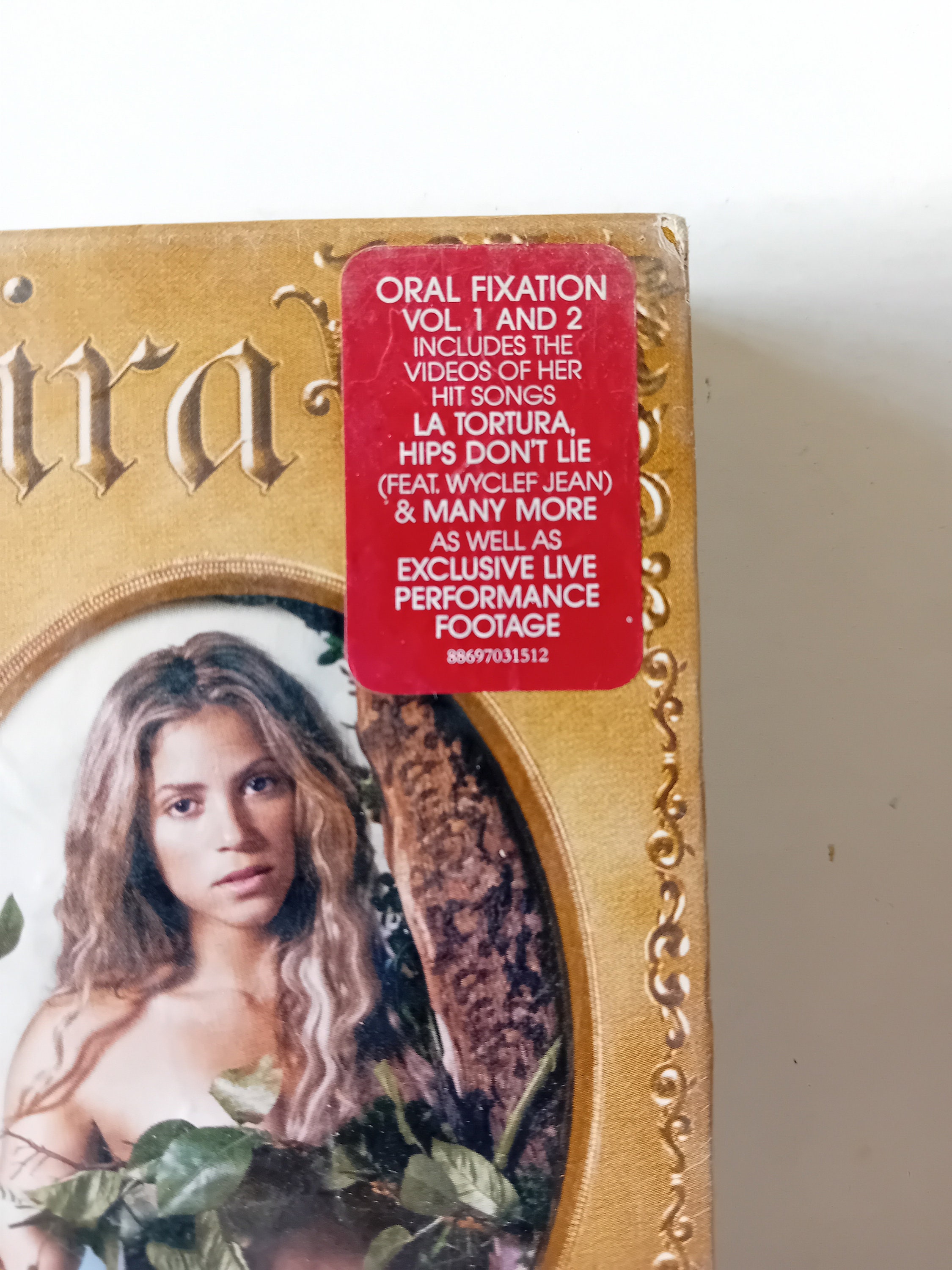 Shakira - Oral Fixation Volumes 1 & 2 (2CD+DVD) - Amazon.com