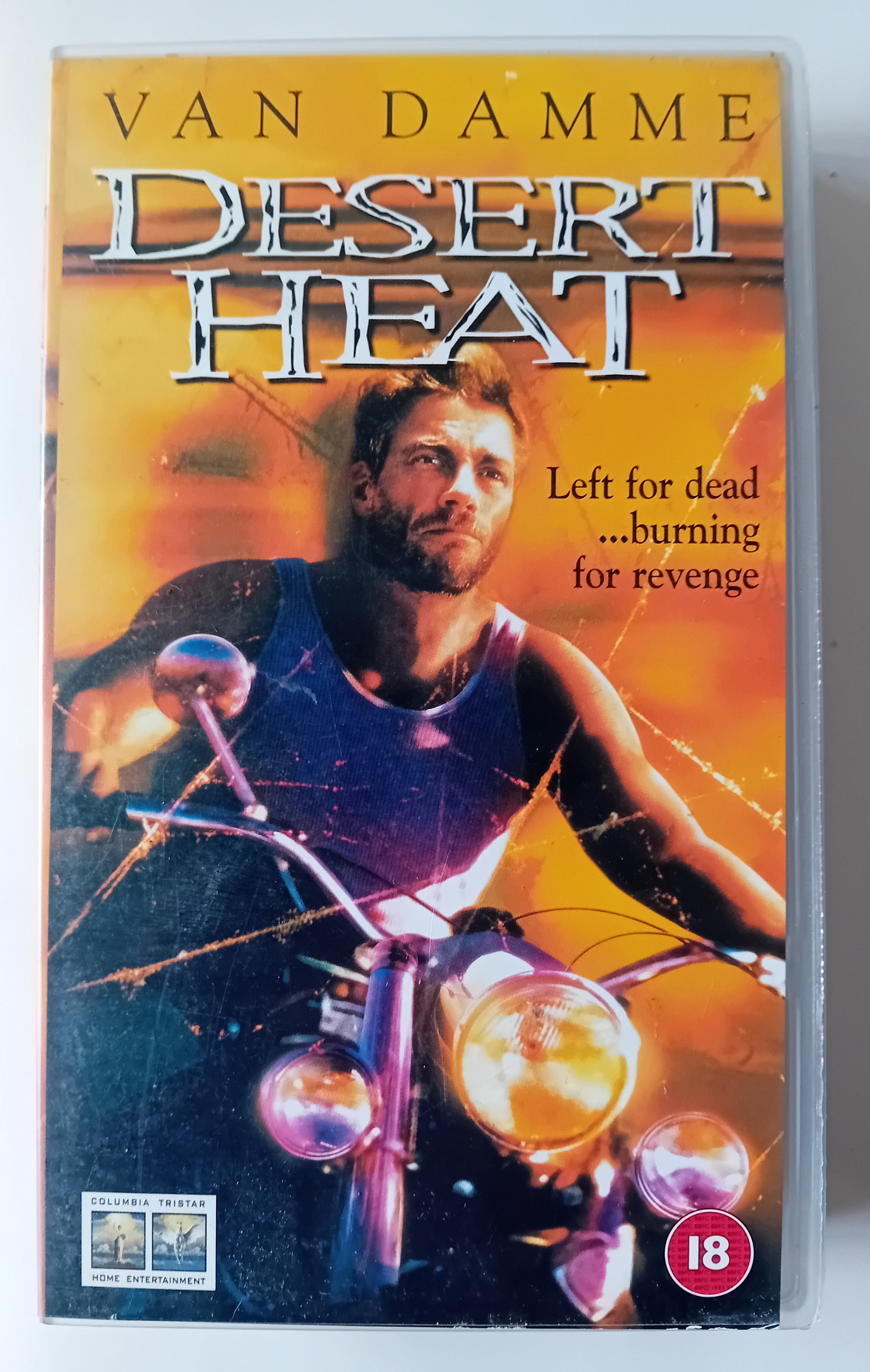 その他 Red Deserts [VHS] 5 Dead on the Crimson Canvas - Limited Edition Deluxe LED VHS