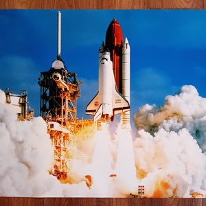 Shuttle Discovery Vintage 1980&#39;s Poster
