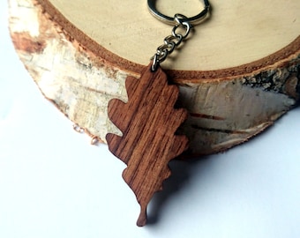 Oak Leaf Wooden Keychain, Walnut Wood, Oak Tree Keychain, Environmental Friendly Green materials