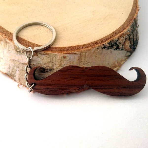 Porte-clés moustache en bois, porte-clés en bois pour homme, porte-clés cool, porte-clés cadeau en bois, matériaux verts respectueux de l'environnement