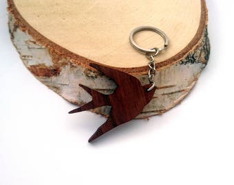 Swallow Wooden Keychain, Walnut Wood, Animal Keychain, Bird Keychain, Environmental Friendly Green materials