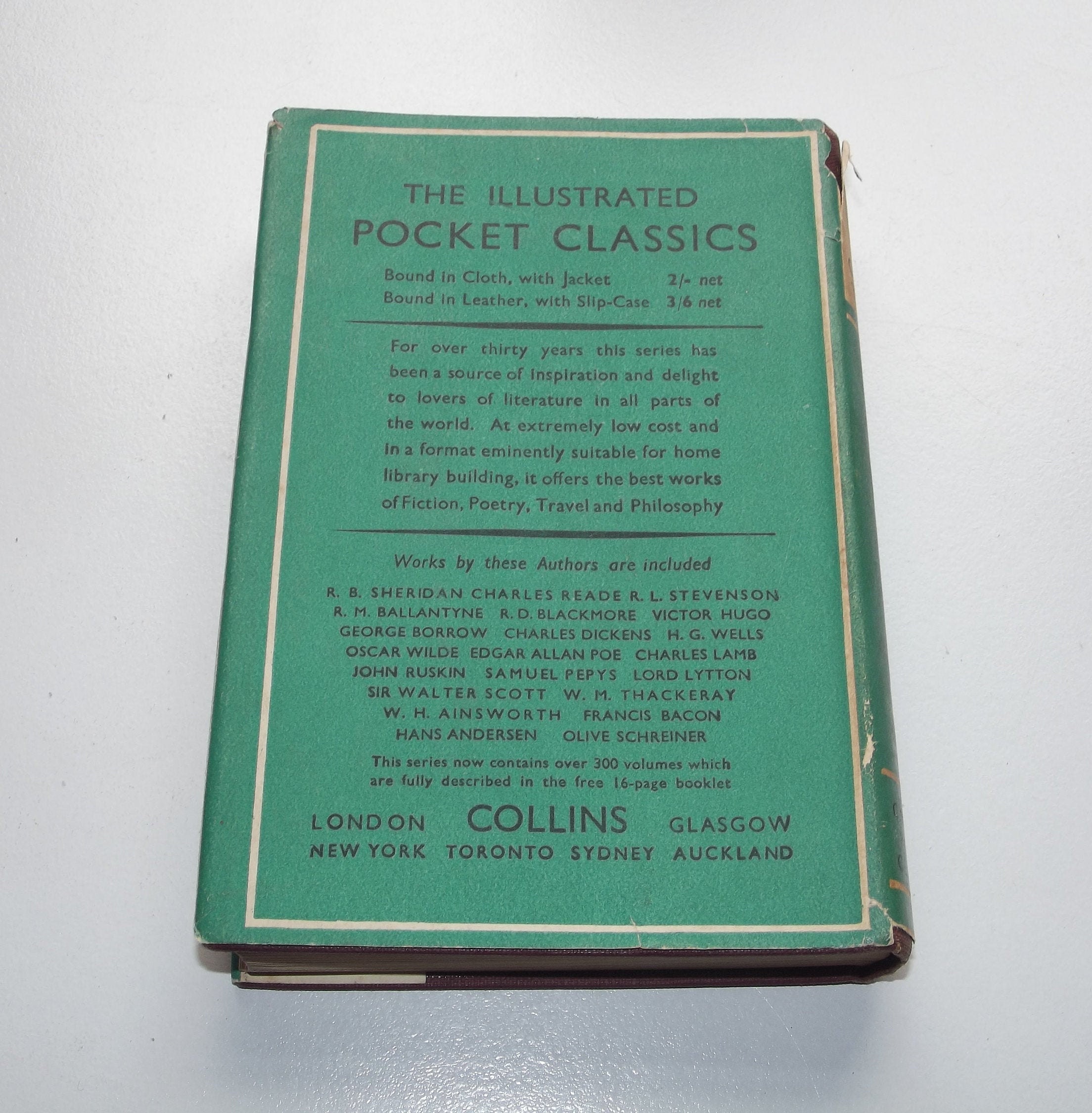 Oliver Twist by Charles Dickens, c1930s, Collins ClearType Press