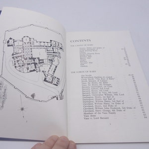 Raby : son château et ses seigneurs par Owen Stanley Scott, 5e édition, 1960, livret vintage image 4