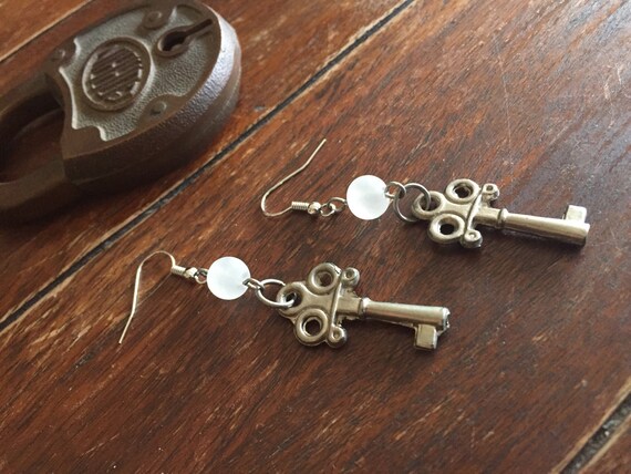 handcuff beads