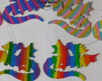¡Dragones de madera hechos a mano! ¡Pintados y terminados a mano!