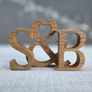 Personalized Solid Oak Wedding Heart – Rustic Initial Table Decor