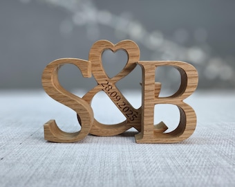 Personalized Solid Oak Wedding Heart – Rustic Initial Table Decor