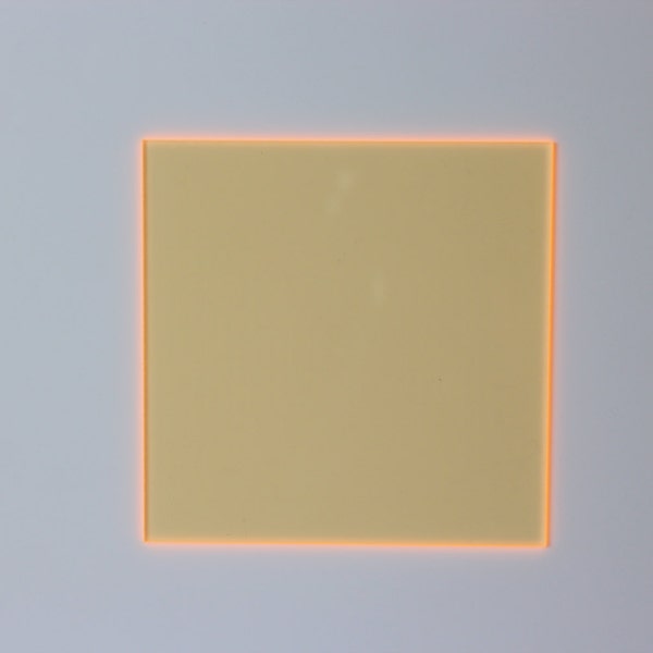 2 mm W702 (tidigare W092) Fluorescerande ljusorange akrylskiva