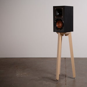 Midcentury Wood Tripod Speaker Stand Pair (natural)