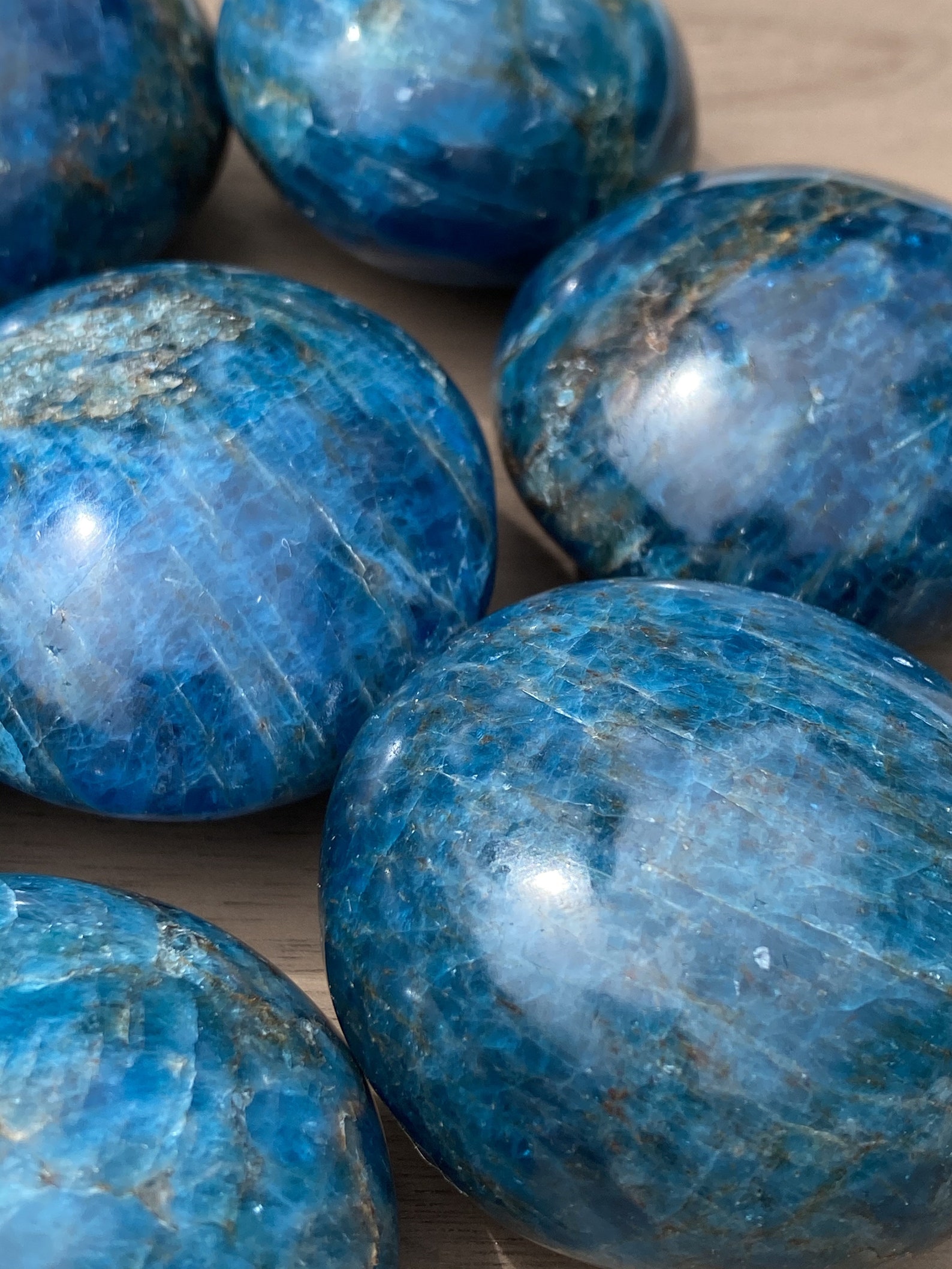 Apatite PALM STONE Apatite Pebble Throat Chakra Crystal Etsy