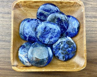 Sodalite PALM STONE - Palm Stone Sodalite - Throat Chakra Stone - Healing Crystals and Stones - Calming Crystal