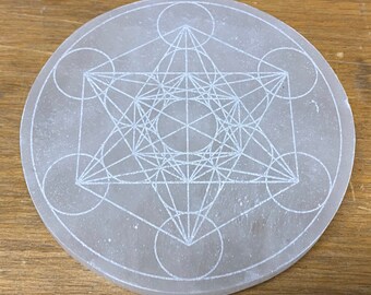 Selenite Laser Engraved Charging Platform Disc - Metatron's Cube - Sacred Geometry - Crystal Cleansing - Engraved Selenite