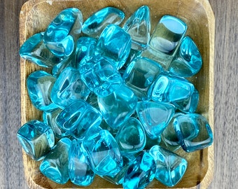 Aqua Obsidian tumbled Kunstglas - fünftes Chakra - Halschakra Stein - Schutzkristall - Heilkristalle und -steine