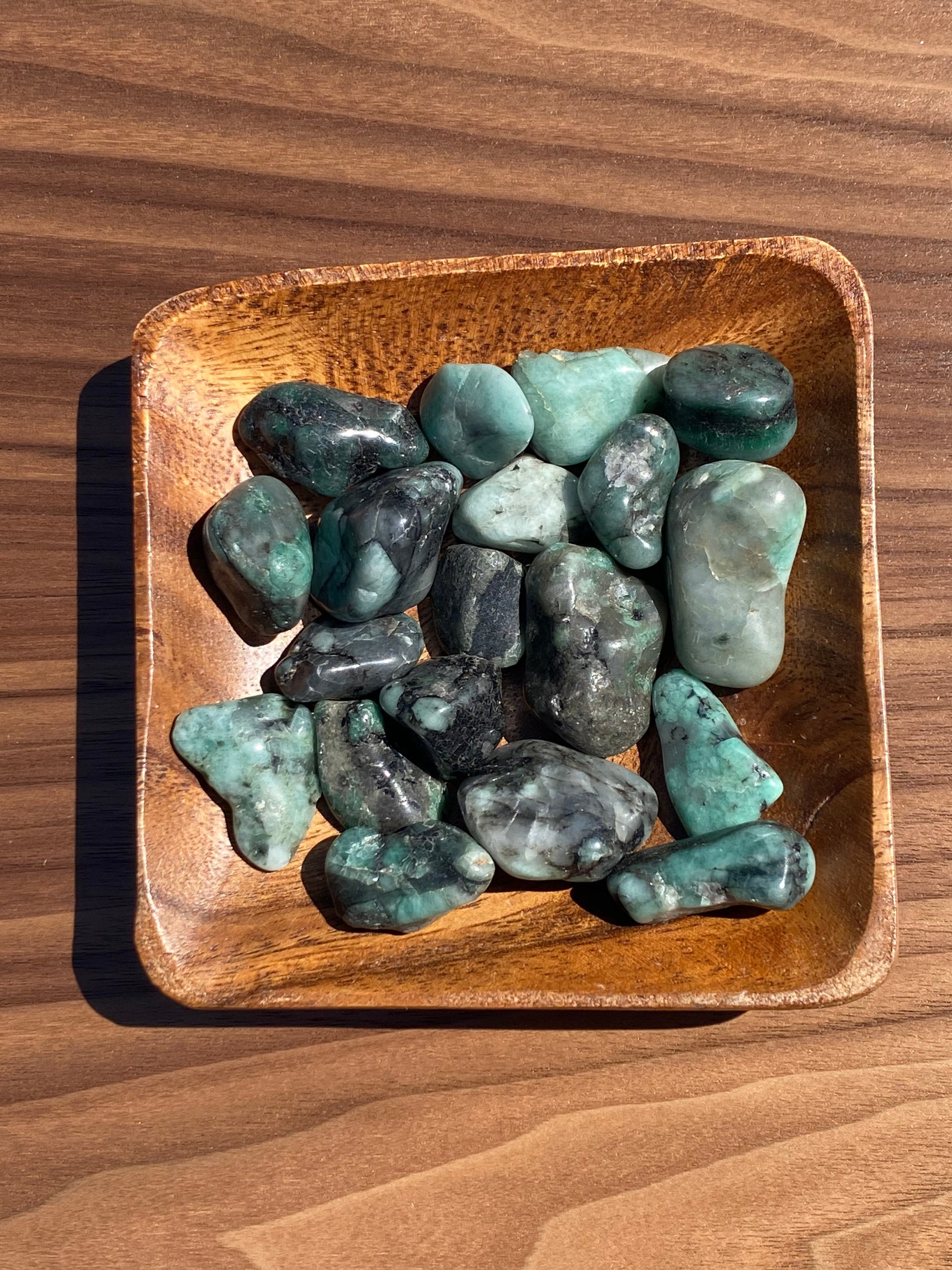 TUMBLED Emerald Brazil - Heart Chakra - Fourth Chakra - Love - Balanc…