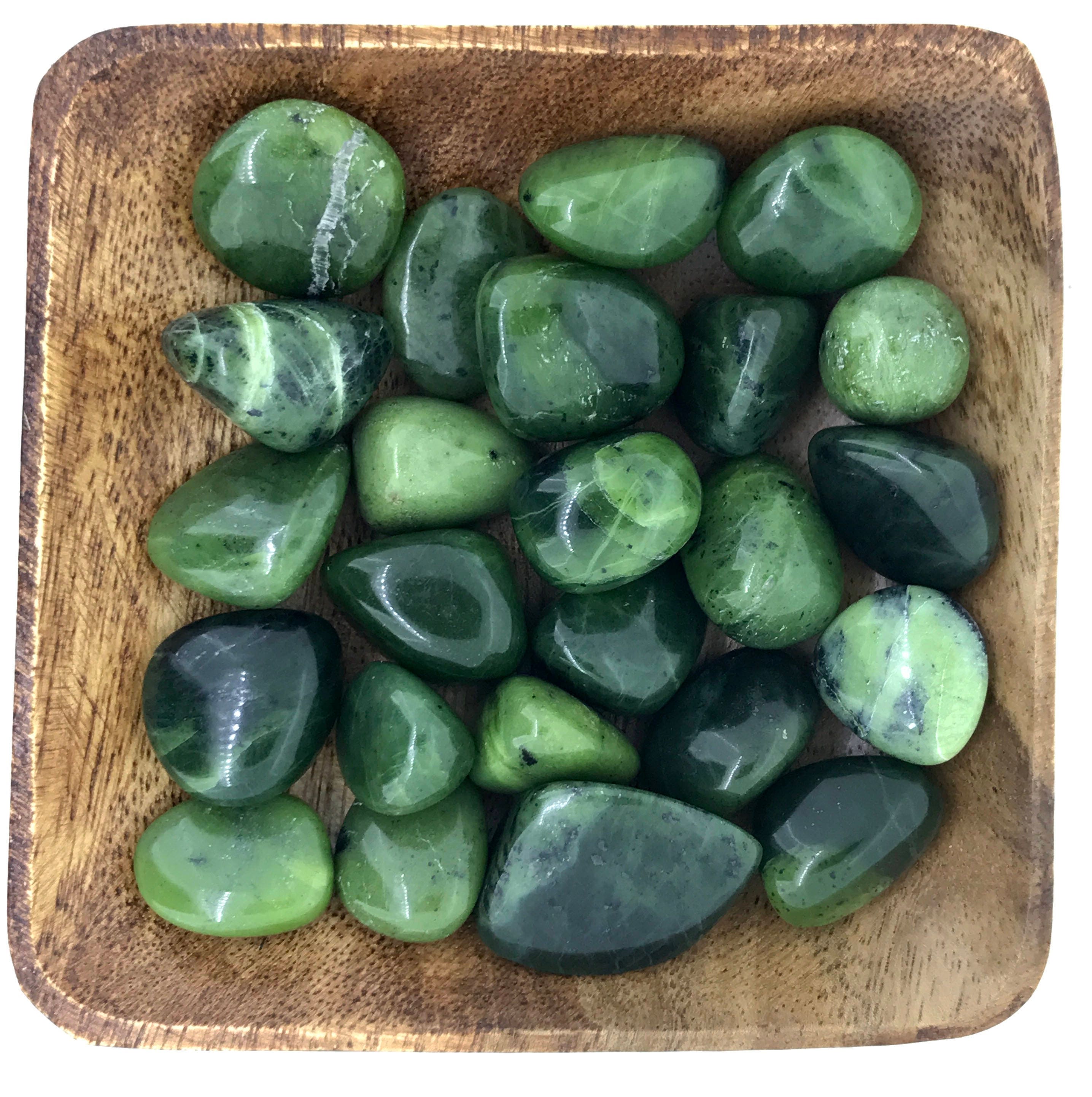 Jade Nephrit TUMBLED Canada - Herzchakra - 4.Chakra - Energieheilung - TUMBLED Jade Nephrit - Viertes Chakra
