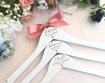Bridesmaids gift, rose/gold name dress hanger, Engraved Hanger, Custom Hangers, Wedding hangers, Wedding, Bridal gifts, Wedding shower gift