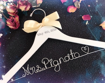 Wedding Hanger with date, Bridal Hanger,Personalized wedding hanher wire Hanger,Bridesmaid Hangers,Custom Made Hanger,Mrs Hanger,Shower Gift