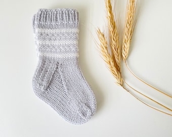 Knit baby socks, merino wool socks for kids, unisex baby knitwear, white knit socks, newborn boy and girl socks, pure wool baby showers gift