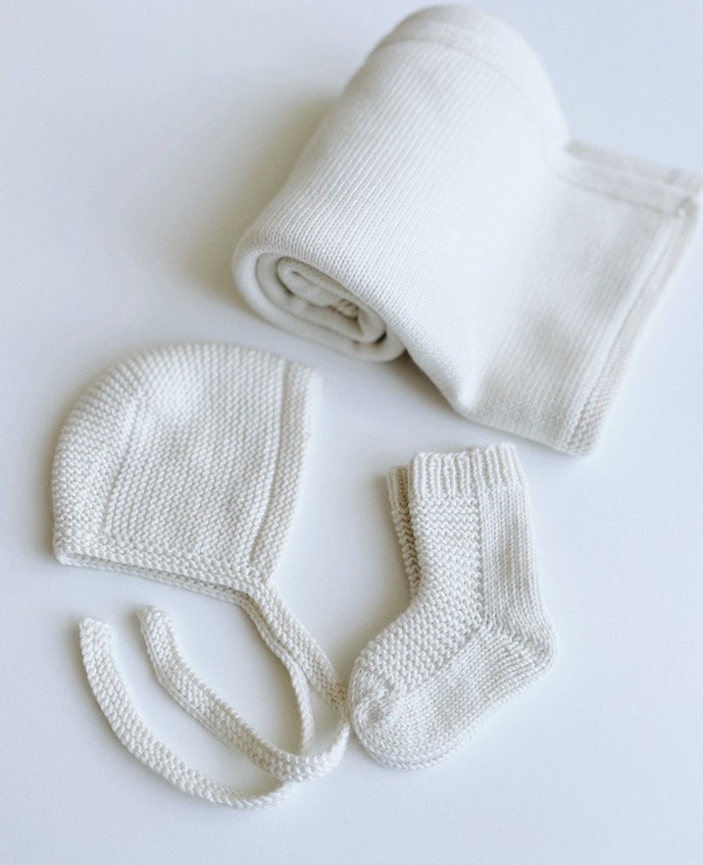 Knit Baby Blanket White Baby Knit Baby Socks Knit Etsy