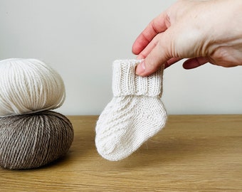 Knit baby socks, alpaca socks for kids, white handknit baby socks, newborn boy and girl socks, pure wool baby showers gift