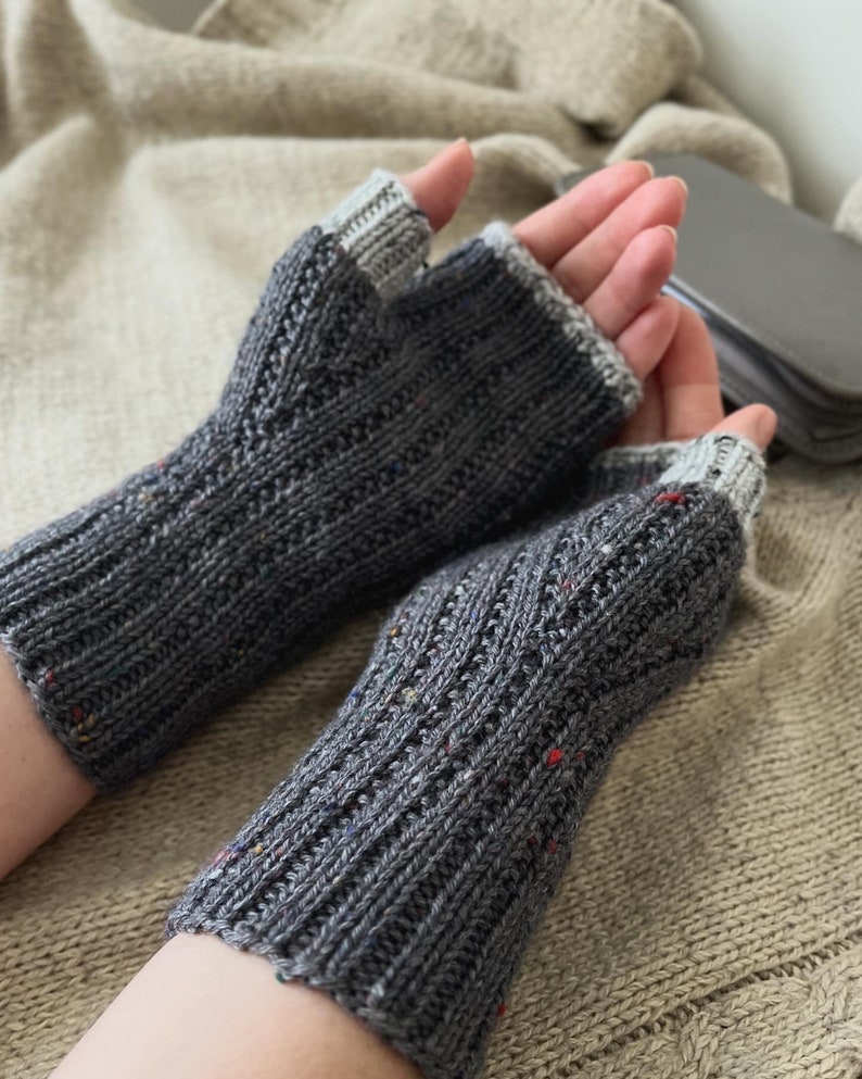 Knit fingerless gloves, fingerless women mittens, knitted hand warmers, fingerless mitts, spring gloves, autumn gloves, softknitshome imagem 1