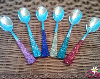 Plastic Silver Spoons, Glitter Handles, (Your Choice of Color), Bridal Shower Cutlery, Party Plasticware, Plastic Spoons