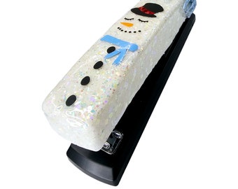 Epoxy Sealed Glitter Snowman Office Stapler, Winter Office Decor, White Glitter Stapler, Holiday Desk Accessories, Teacher Stapler