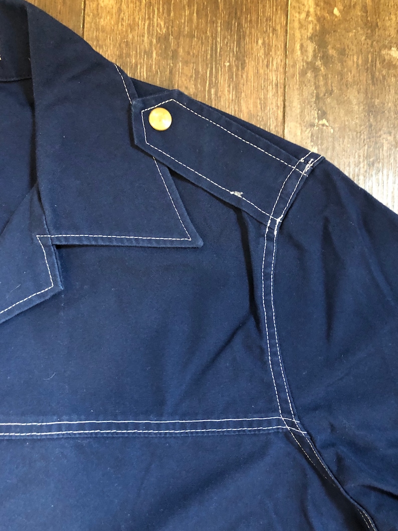 Vintage 1960's Men's M Navy Blue Short Sleeve Tunic Top with White Contrast Stitching, Double Hip Pockets, Notched Collar, and Snap Buttons image 2