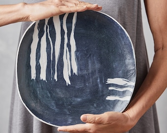 Plato de servicio cuadrado hecho a mano grande de porcelana, plato de cena decorativo negro-azul y blanco, plato de vajilla de porcelana de cerámica, regalo de madre