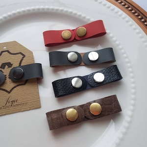 Leather Cable Organizer , Earphone Holder , Headphone Cord Holder , Iphone Cord Wrap , Earbud Holder , Small Handmade Gifts