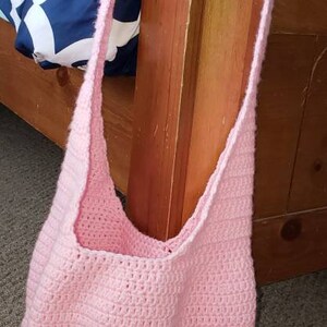 Crochet bag. Pink bag. Crochet tote bag. Crochet purse. Crossbody bag. Travel bag. Handmade bag. School bag. Shopping bag. Back to school afbeelding 2