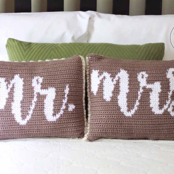 Crochet Mr. and Mrs. Pillow pattern, crochet throw pillow tutorial, wedding crochet pattern, gift for newlyweds, MR. & MRS. PILLOW Set