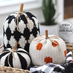 Crochet pumpkin pattern, crochet pumpkins, halloween crochet, fall crochet ideas, pumpkin crochet pattern, pdf download, KINSEY PUMPKIN SET image 1