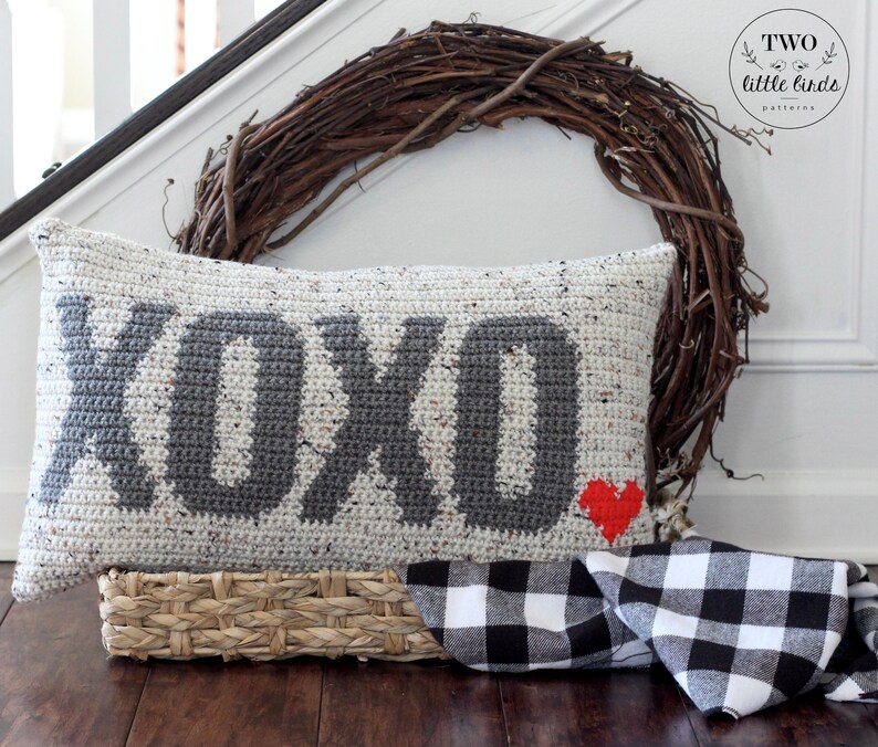 Valentines crochet pattern, crochet heart pillow, valentines day crochet, crochet cushion, pdf pattern, love pillow, love decor, XOXO PILLOW image 2