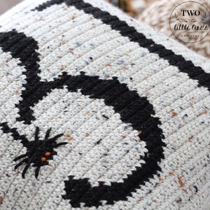 Halloween crochet pillow pattern, fall crochet, diy halloween decor, halloween throw pillow, crochet tutorial, instant download, 31 Pillow image 3