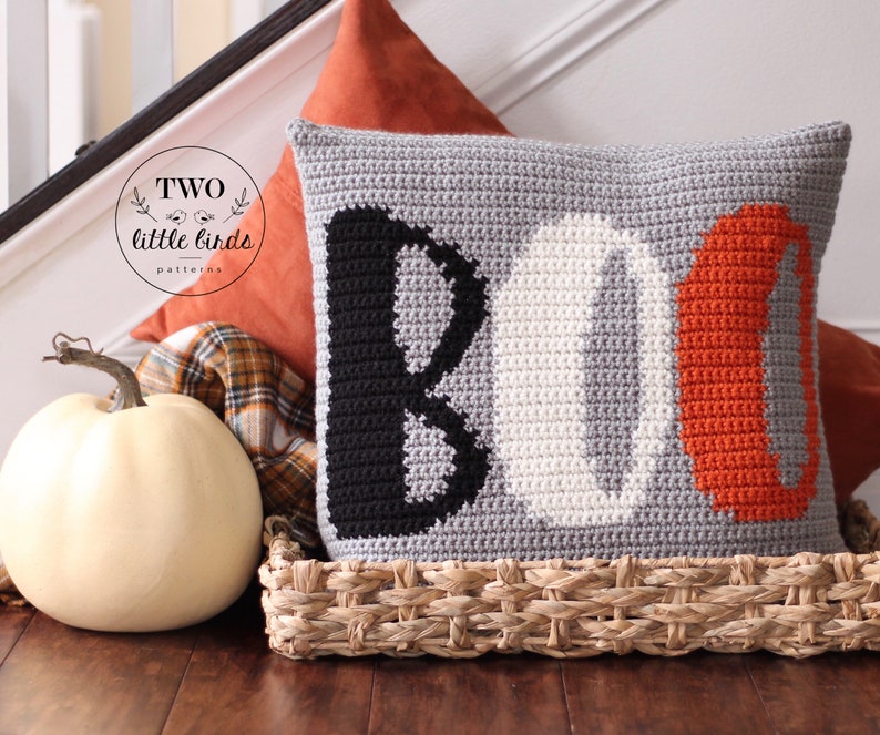 crochet halloween pillow