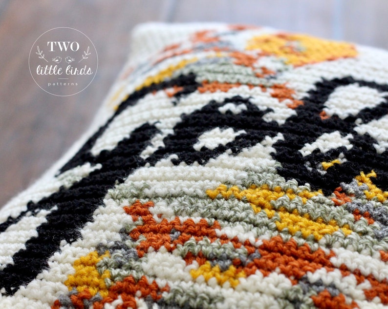 Crochet Thanksgiving pillow pattern, crochet leaf pattern, gobble decor, crochet throw pillow cover, Thanksgiving decor, The GOBBLE Pillow image 3
