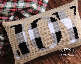 Christmas crochet pillow pattern, crochet pillow cover tutorial, buffalo plaid, buffalo check decor, intarsia crochet pattern, JOY PILLOW