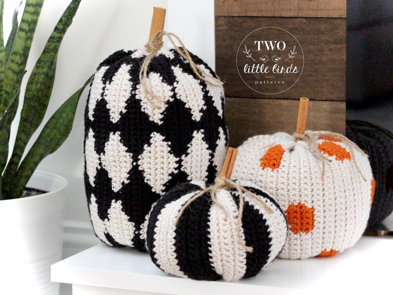 Crochet pumpkin pattern, crochet pumpkins, halloween crochet, fall crochet ideas, pumpkin crochet pattern, pdf download, KINSEY PUMPKIN SET image 3