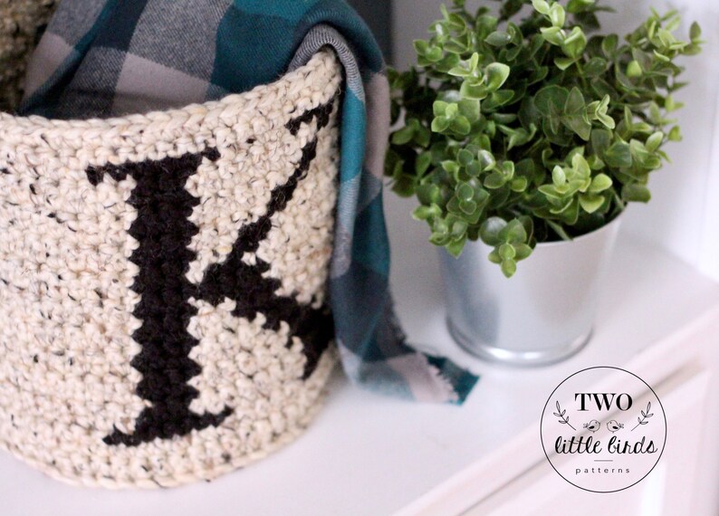 Crochet basket pattern with monogram initial, crochet round basket, Christmas gift idea, chunky basket tutorial, HUNTER MONOGRAM BASKET image 3